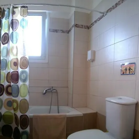 Apartamento On Sokrati Vrahati