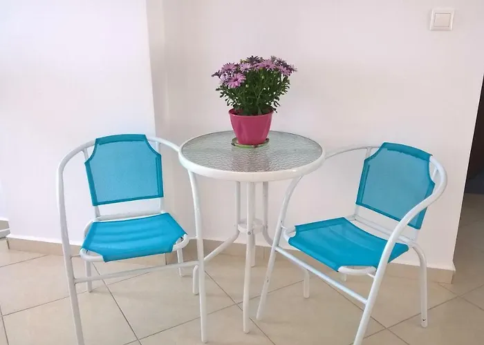 On Sokrati * Vrahati