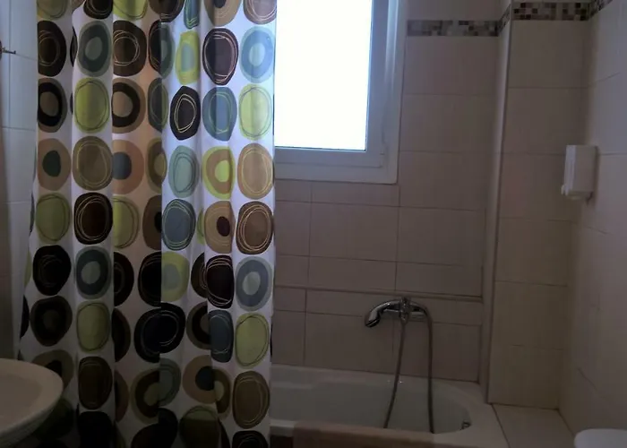 On Sokrati * Vrahati